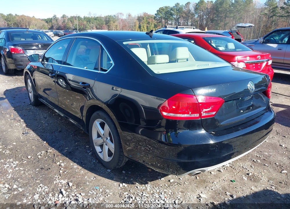 2012 VOLKSWAGEN PASSAT 2.5L SE VIN: 1VWBH7A30CC074005
