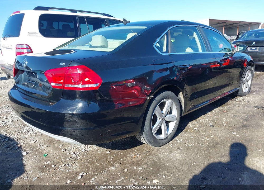 2012 VOLKSWAGEN PASSAT 2.5L SE VIN: 1VWBH7A30CC074005