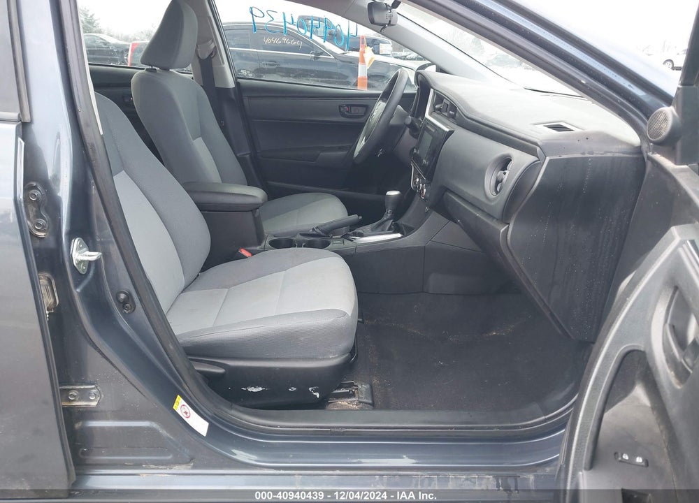 2018 TOYOTA COROLLA VIN: 5YFBURHE6JP823136
