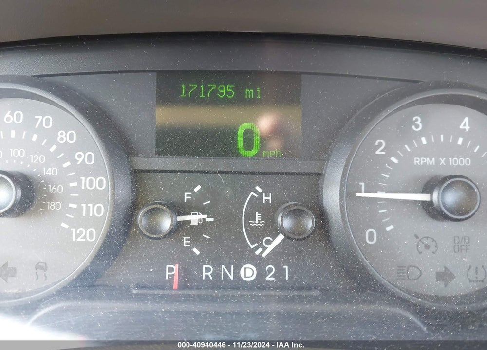 2008 MERCURY GRAND MARQUIS LS VIN: 2MEFM75V98X605464