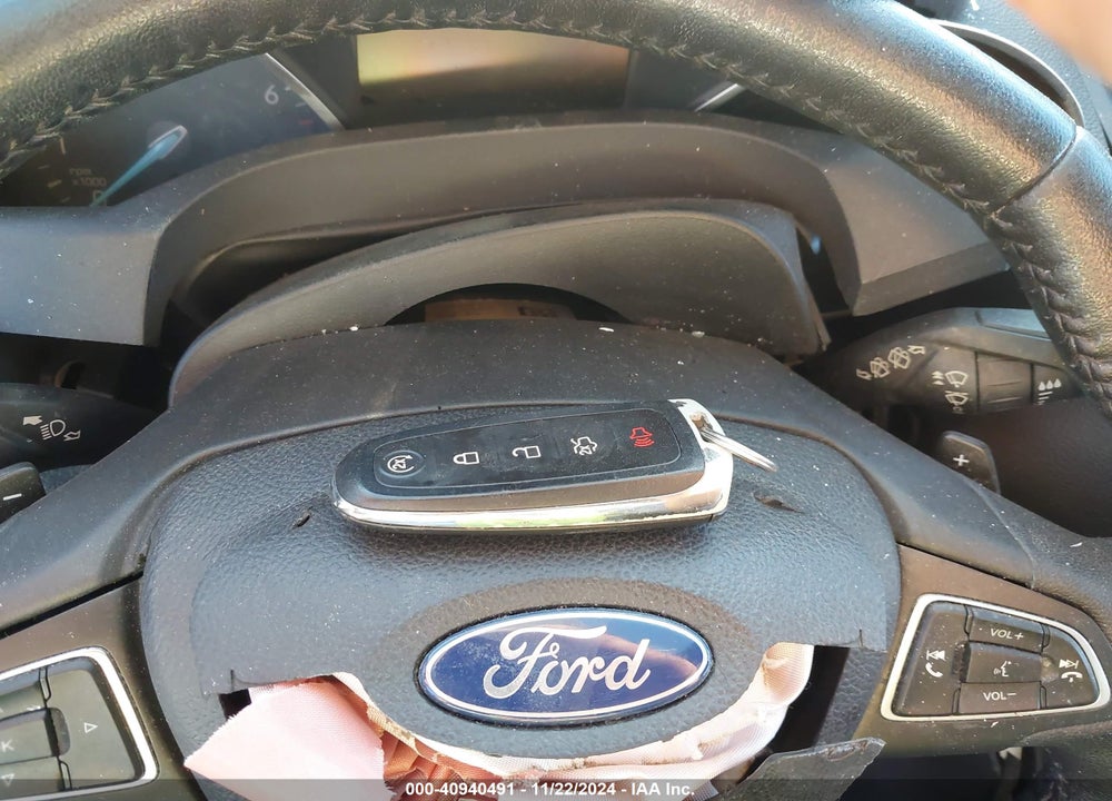 2017 FORD ESCAPE TITANIUM VIN: 1FMCU0JD2HUB79693