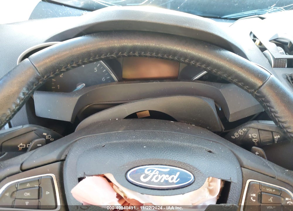 2017 FORD ESCAPE TITANIUM VIN: 1FMCU0JD2HUB79693