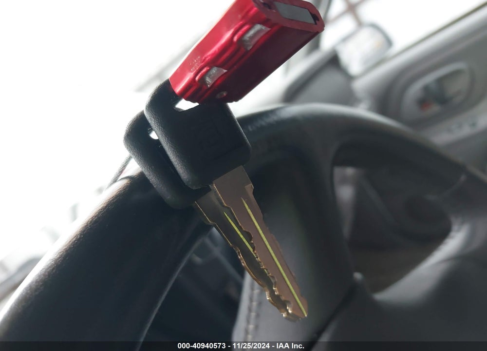 1997 GMC SUBURBAN 1500 SL VIN: 3GKFK16R1VG509456