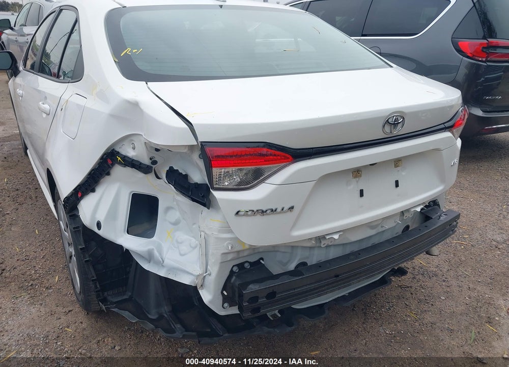 2022 TOYOTA COROLLA LE VIN: 5YFEPMAE4NP367967
