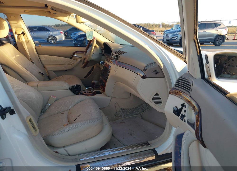 2005 MERCEDES-BENZ S 500 VIN: WDBNG75J95A437149
