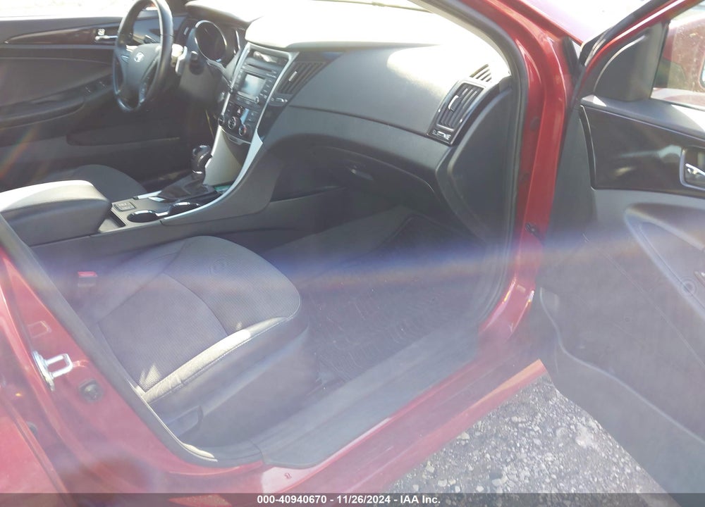 2014 HYUNDAI SONATA SE VIN: 5NPEC4AC7EH823497
