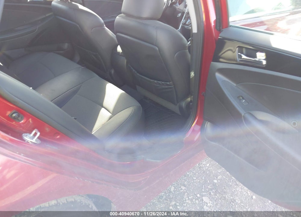 2014 HYUNDAI SONATA SE VIN: 5NPEC4AC7EH823497