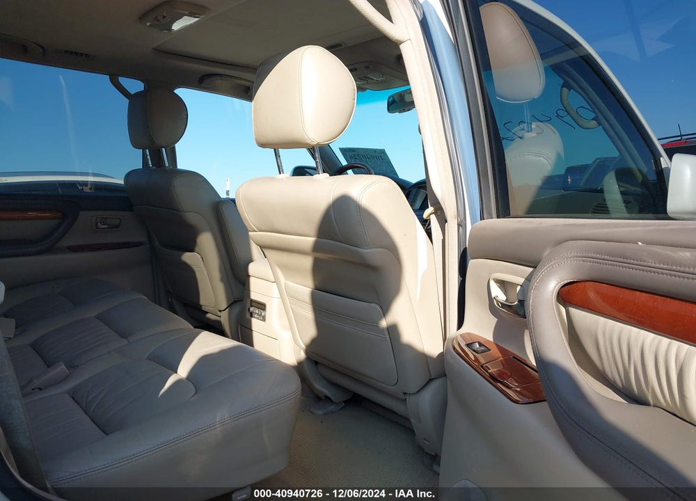 2006 LEXUS LX 470 VIN: JTJHT00W064011853