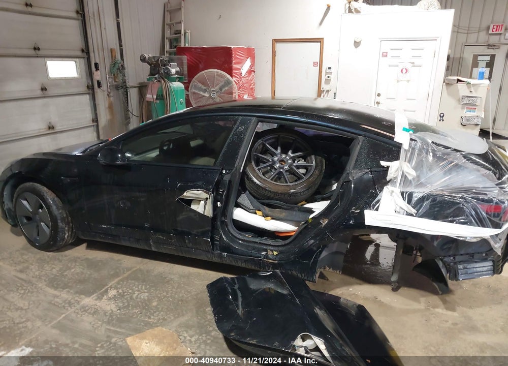 2021 TESLA MODEL 3 STANDARD RANGE PLUS REAR-WHEEL DRIVE VIN: 5YJ3E1EAXMF994184
