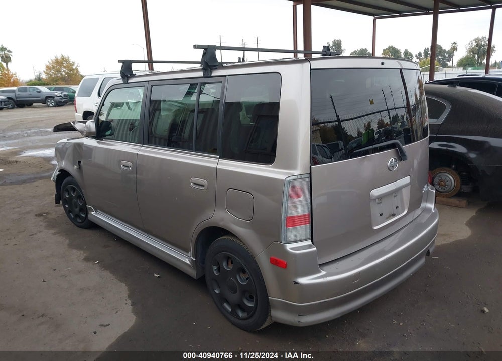 2005 SCION XB VIN: JTLKT324650182719