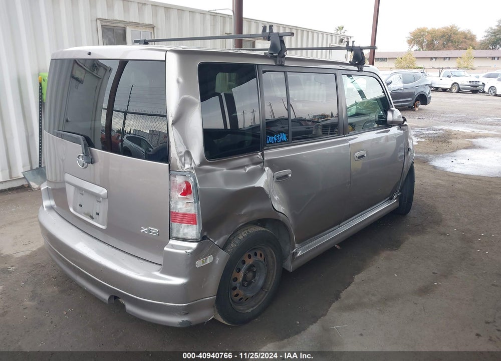 2005 SCION XB VIN: JTLKT324650182719
