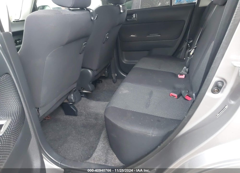 2005 SCION XB VIN: JTLKT324650182719