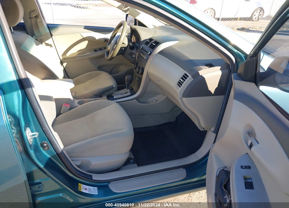 2010 TOYOTA COROLLA LE VIN: 2T1BU4EE5AC370845