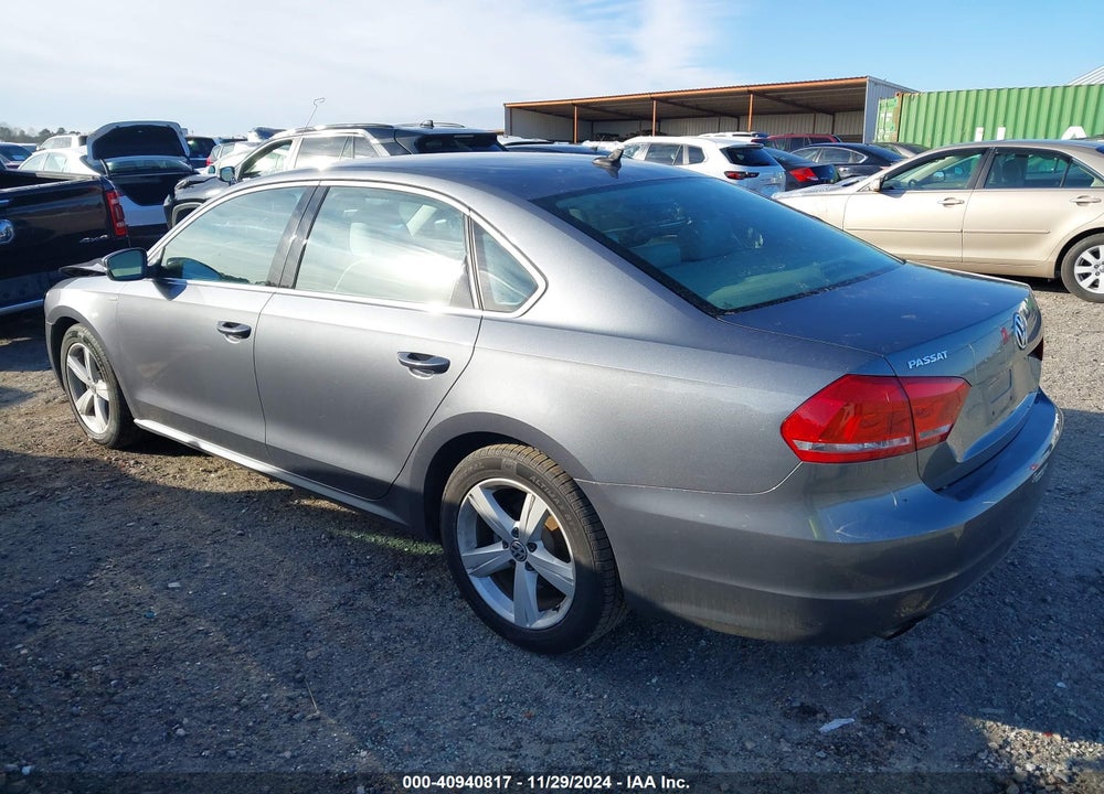 2014 VOLKSWAGEN PASSAT VIN: 1VWAT7A3XEC026119
