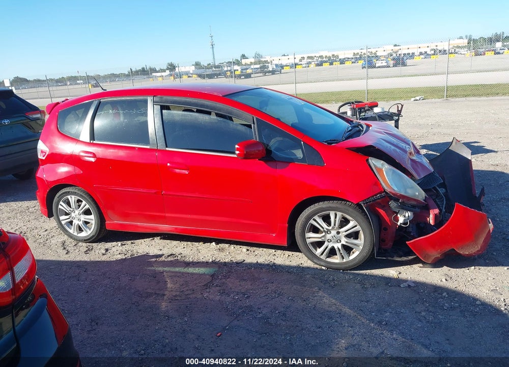 2009 HONDA FIT SPORT VIN: JHMGE88489S004304