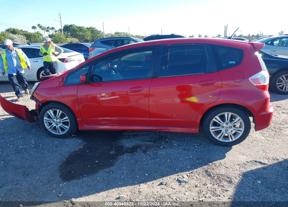 2009 HONDA FIT SPORT VIN: JHMGE88489S004304
