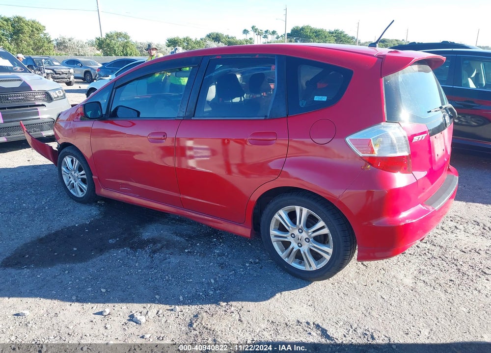 2009 HONDA FIT SPORT VIN: JHMGE88489S004304