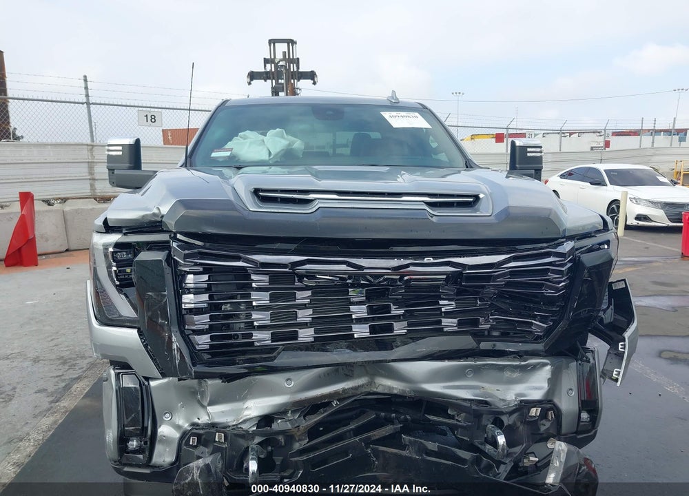 2025 GMC SIERRA 2500HD 4WD  STANDARD BED DENALI ULTIMATE VIN: 1GT4UXEY5SF108949