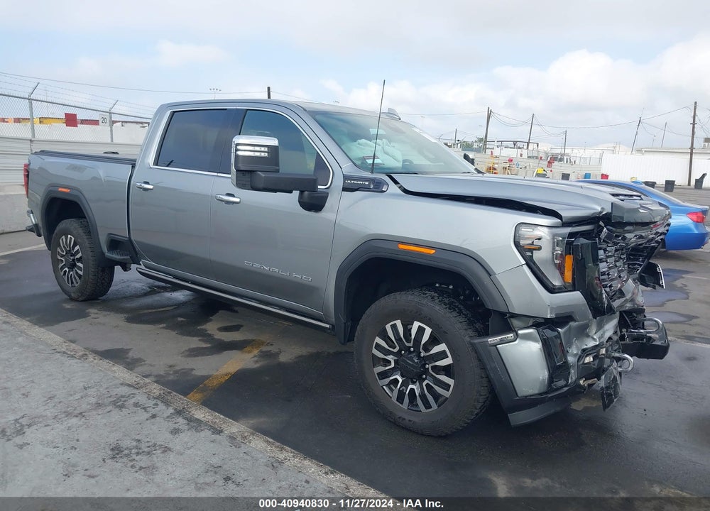 2025 GMC SIERRA 2500HD 4WD  STANDARD BED DENALI ULTIMATE VIN: 1GT4UXEY5SF108949