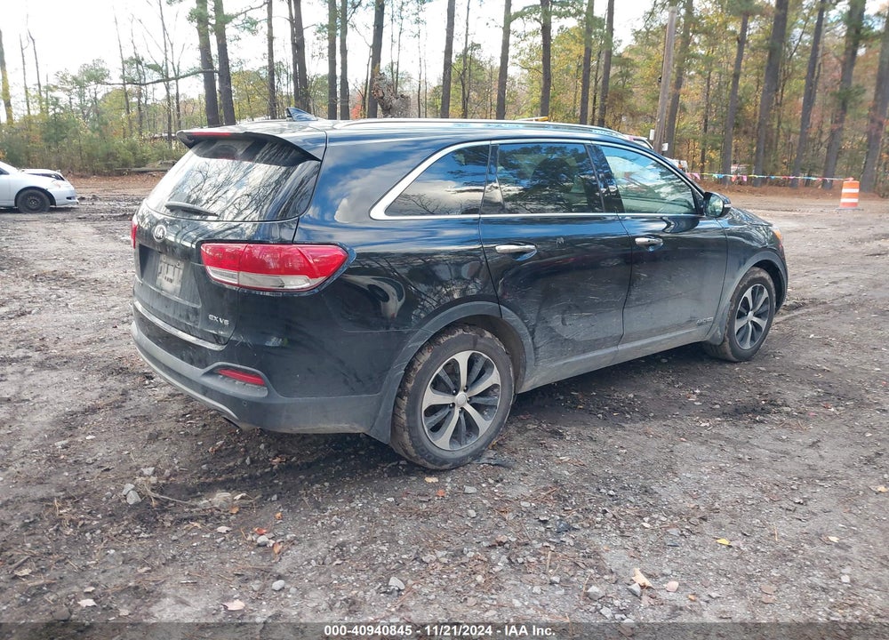 2018 KIA SORENTO 3.3L EX VIN: 5XYPHDA56JG396066