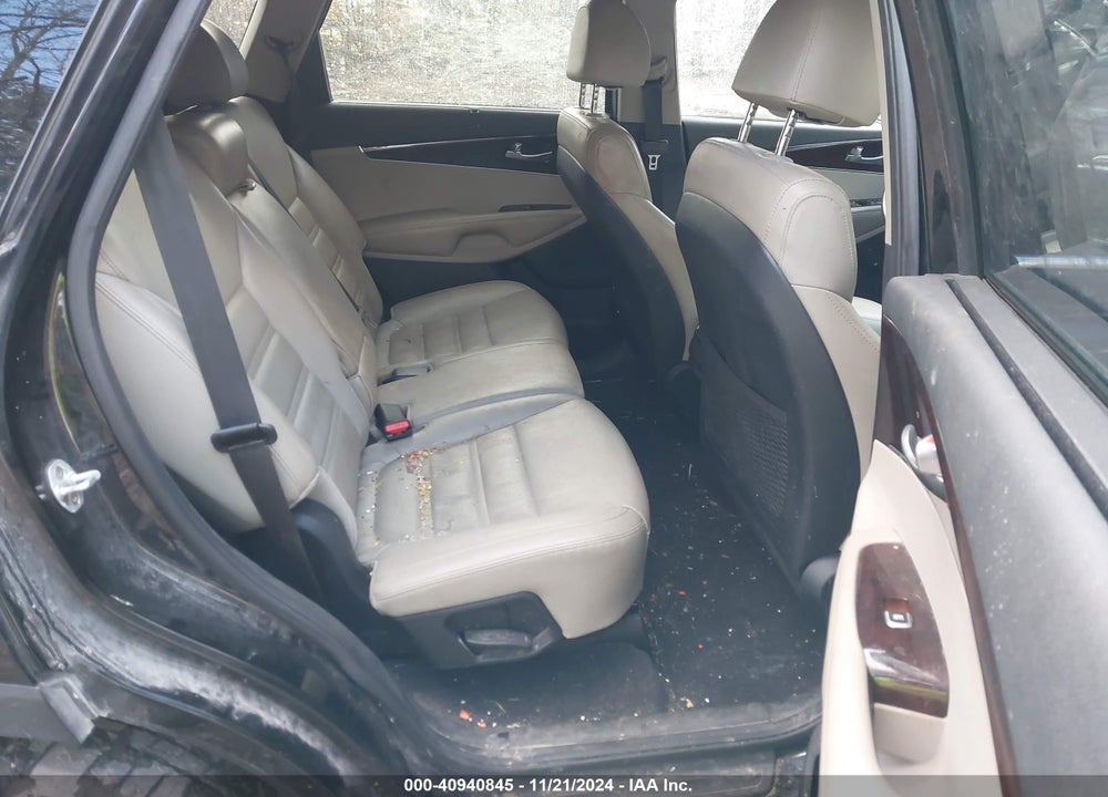 2018 KIA SORENTO 3.3L EX VIN: 5XYPHDA56JG396066