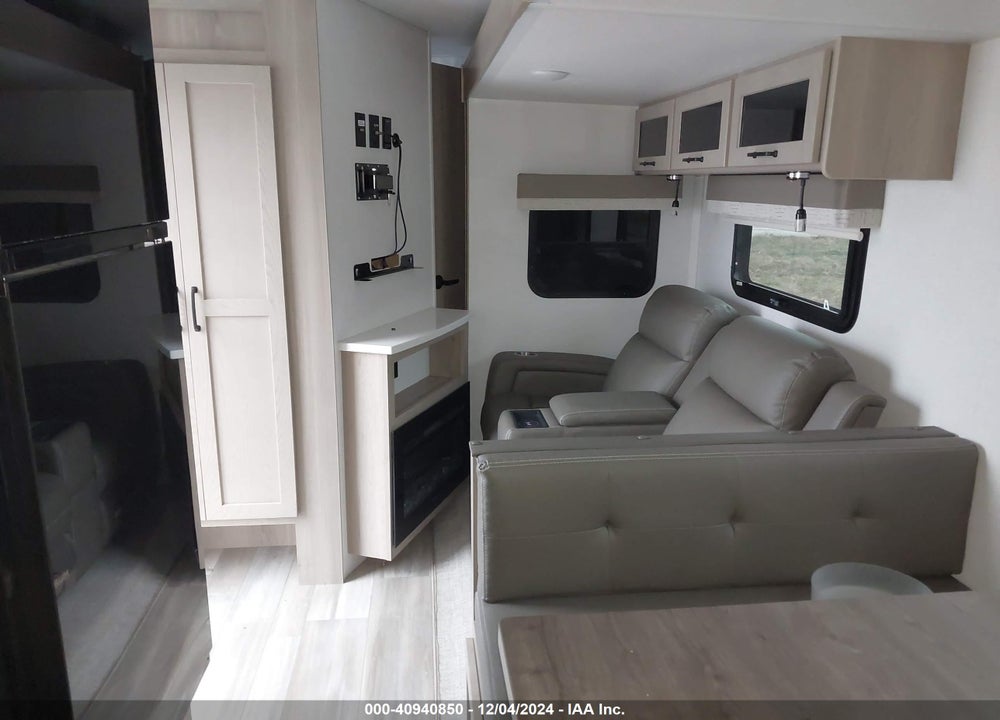 2024 FLAGSTAFF SUPER LITE 26FKBS VIN: 4X4TFLB23RZ190133