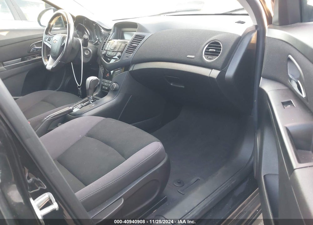 2014 CHEVROLET CRUZE 1LT AUTO VIN: 1G1PC5SB7E7102579