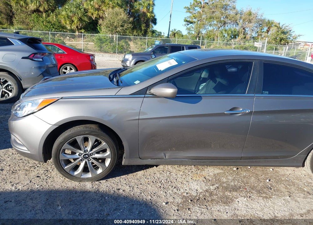 2011 HYUNDAI SONATA SE VIN: 5NPEC4AC1BH039313