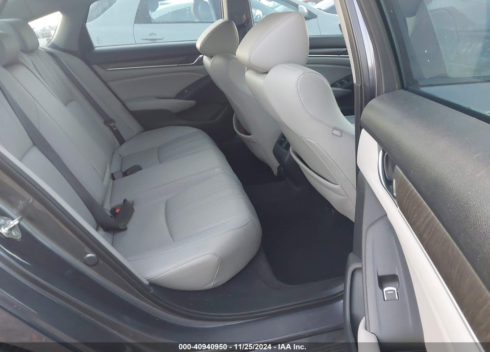 2018 HONDA ACCORD VIN: 1HGCV1F55JA040496