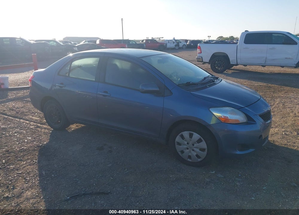 2009 TOYOTA YARIS VIN: JTDBT903391332827