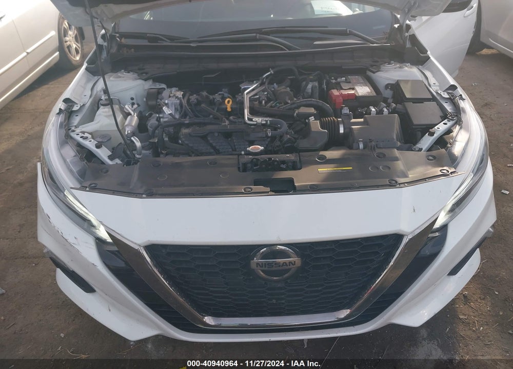 2022 NISSAN ALTIMA SR FWD VIN: 1N4BL4CV5NN360105
