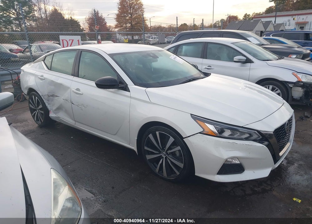 2022 NISSAN ALTIMA SR FWD VIN: 1N4BL4CV5NN360105