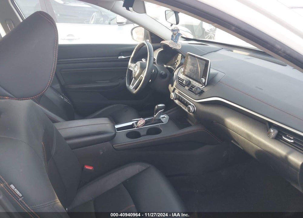 2022 NISSAN ALTIMA SR FWD VIN: 1N4BL4CV5NN360105