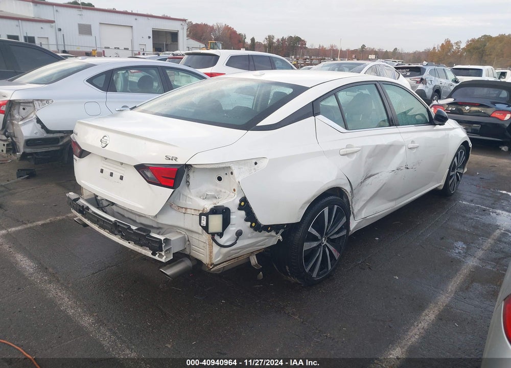2022 NISSAN ALTIMA SR FWD VIN: 1N4BL4CV5NN360105