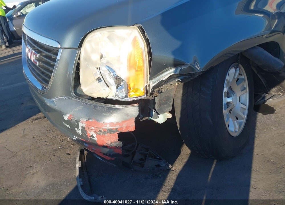 2008 GMC YUKON SLE VIN: 1GKFC13J58R176758