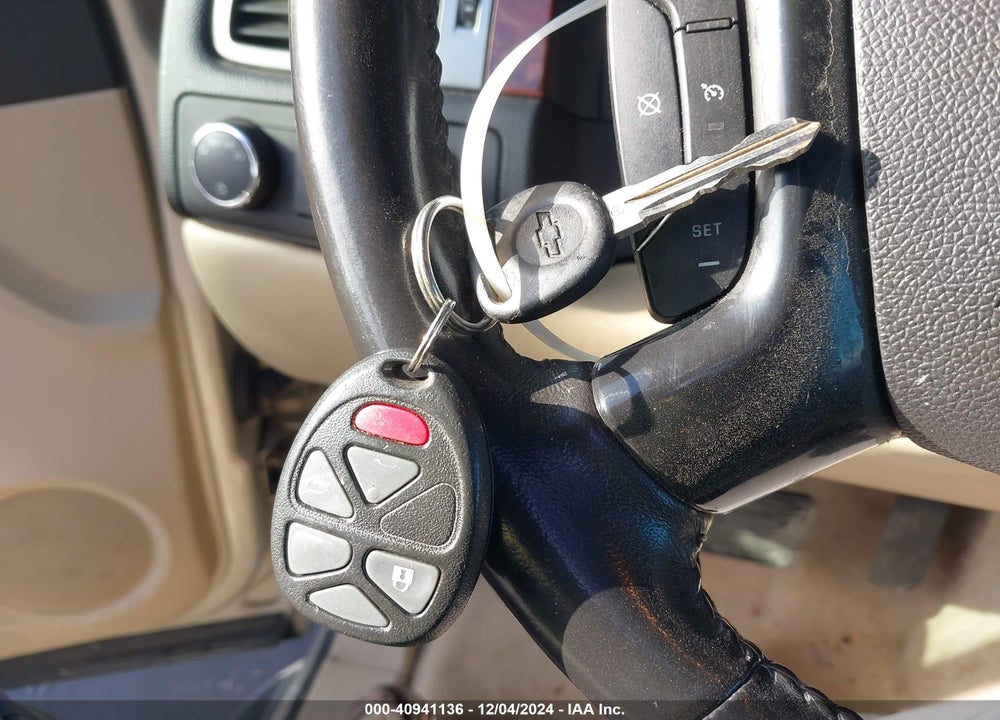 2007 CHEVROLET SUBURBAN 1500 LT VIN: 3GNFK16357G201935