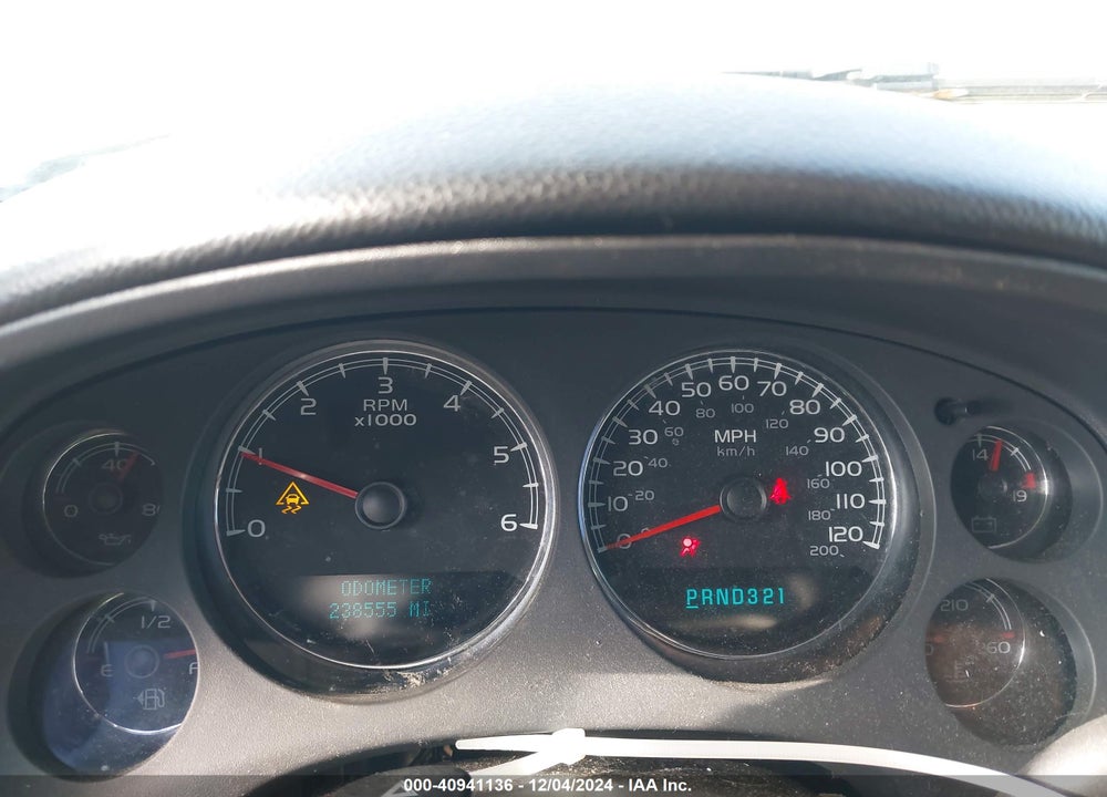 2007 CHEVROLET SUBURBAN 1500 LT VIN: 3GNFK16357G201935