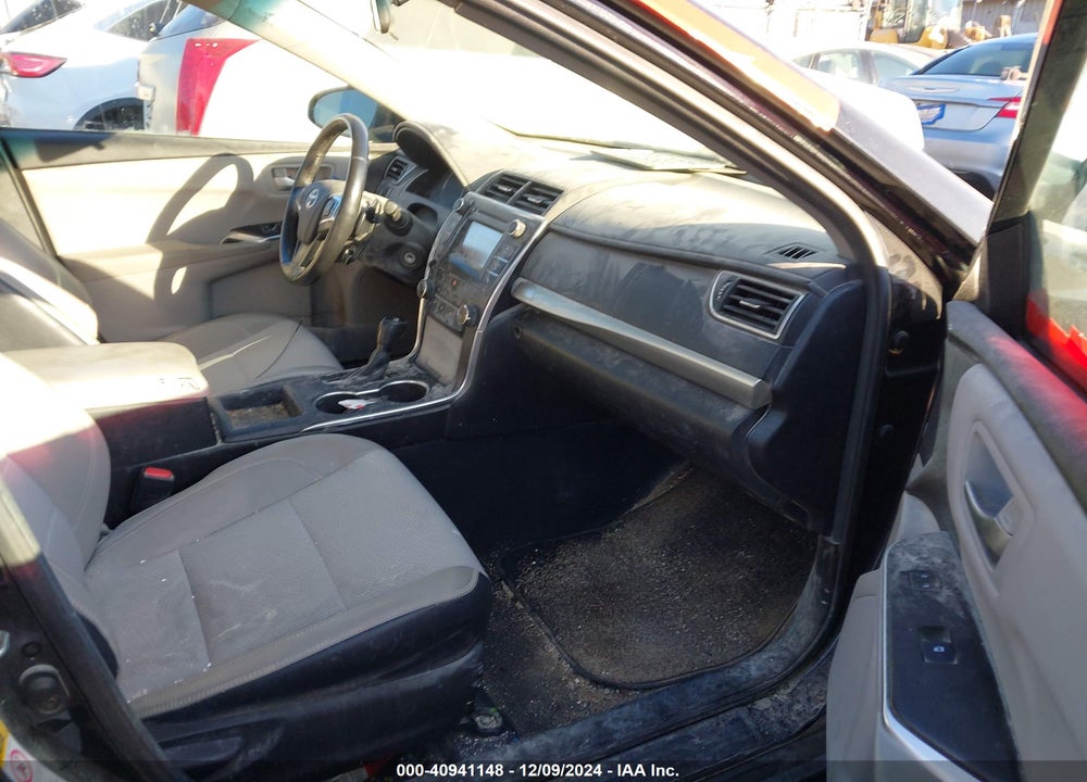 2017 TOYOTA CAMRY SE VIN: 4T1BF1FK4HU375959