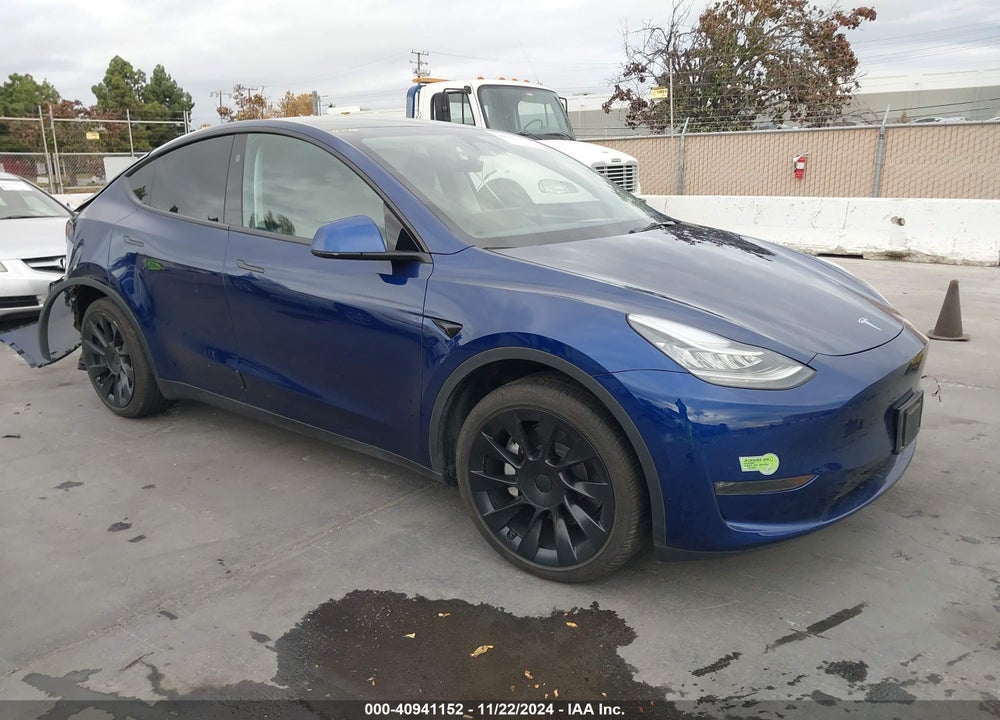 2023 TESLA MODEL Y AWD/LONG RANGE DUAL MOTOR ALL-WHEEL DRIVE VIN: 7SAYGDEE5PA122567