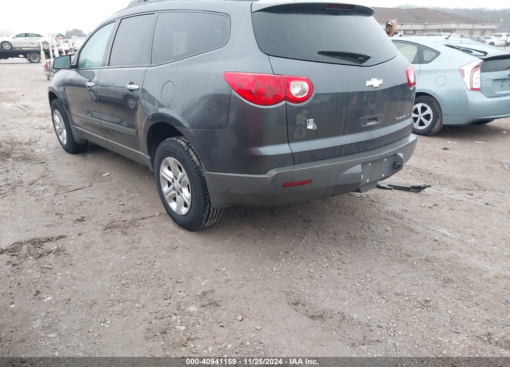 2012 CHEVROLET TRAVERSE LS VIN: 1GNKRFED0CJ298326