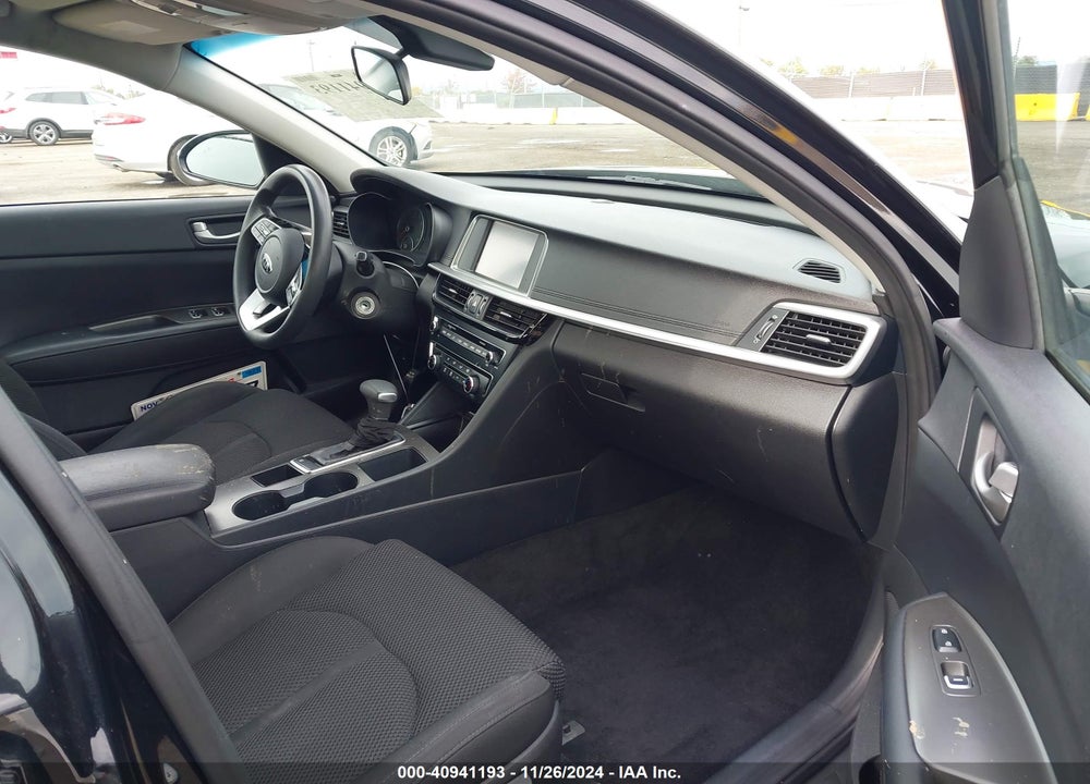 2019 KIA OPTIMA LX VIN: 5XXGT4L3XKG307342