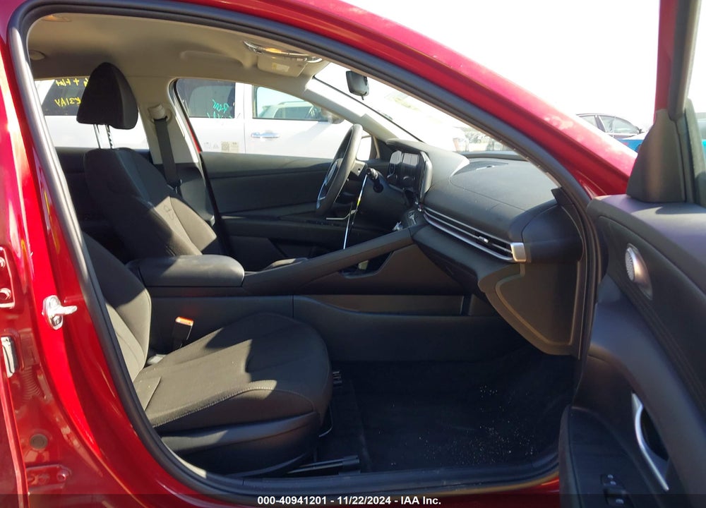 2024 HYUNDAI ELANTRA SEL VIN: KMHLM4DG9RU745136