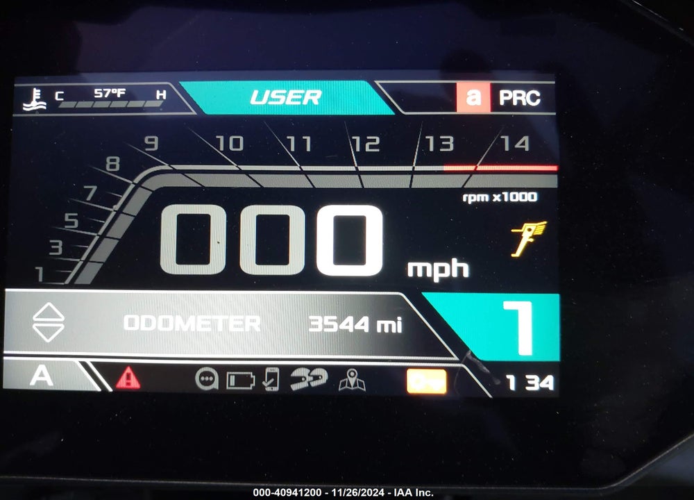2021 APRILIA RSV4 1100 VIN: ZD4KYUA08MS000303