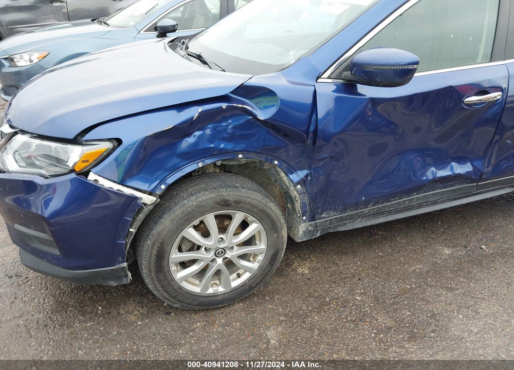 2018 NISSAN ROGUE SV VIN: 5N1AT2MVXJC799245
