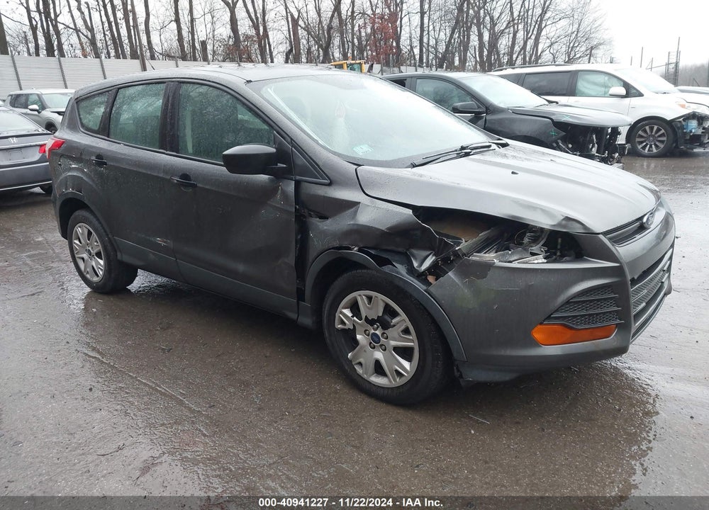 2015 FORD ESCAPE S VIN: 1FMCU0F76FUC66271
