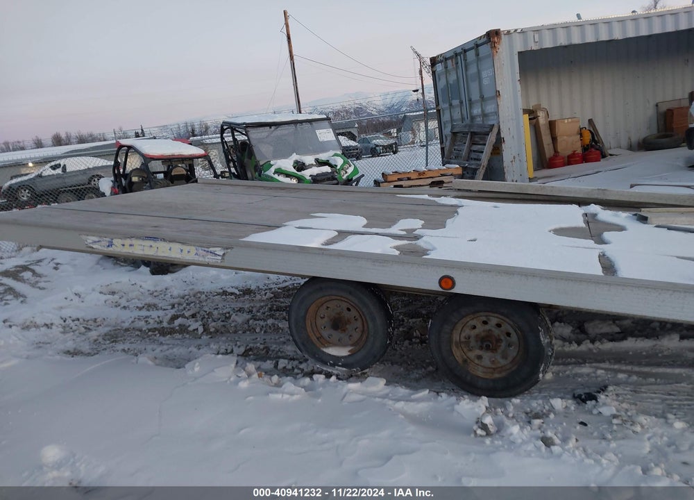 2004 NEWAIRE 24 FT SLEDBED VIN: 5A8MU272142030063