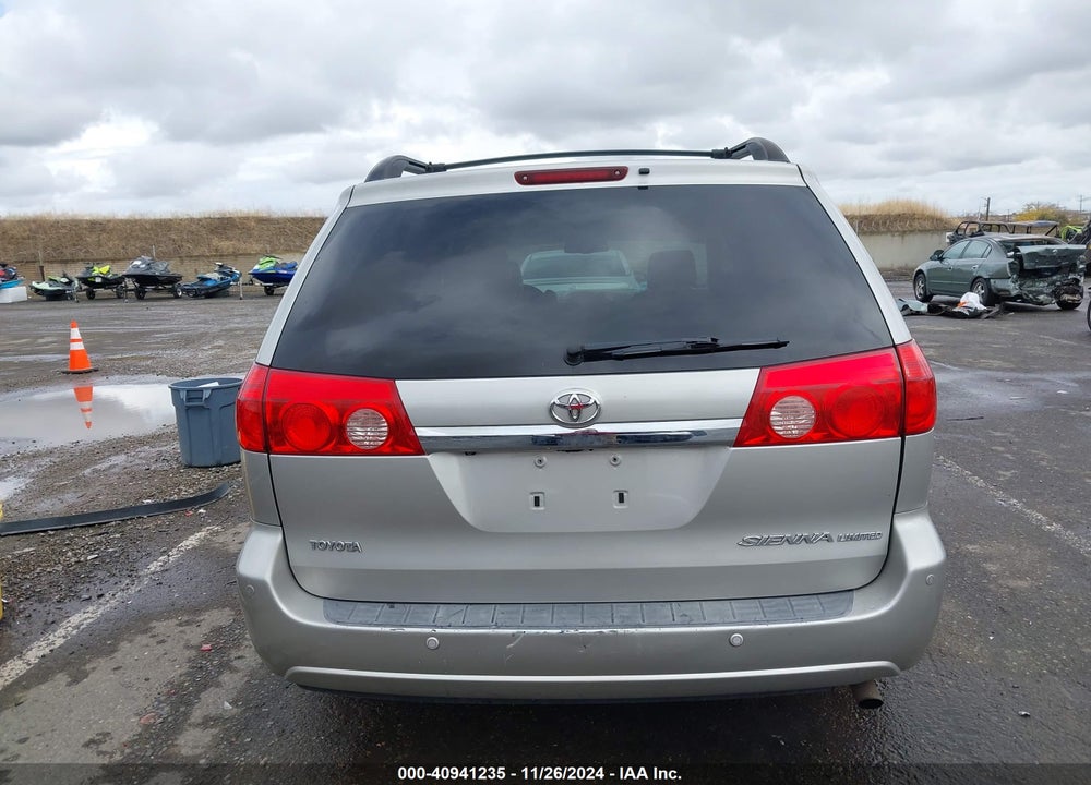 2007 TOYOTA SIENNA XLE LIMITED VIN: 5TDZK22C17S026621