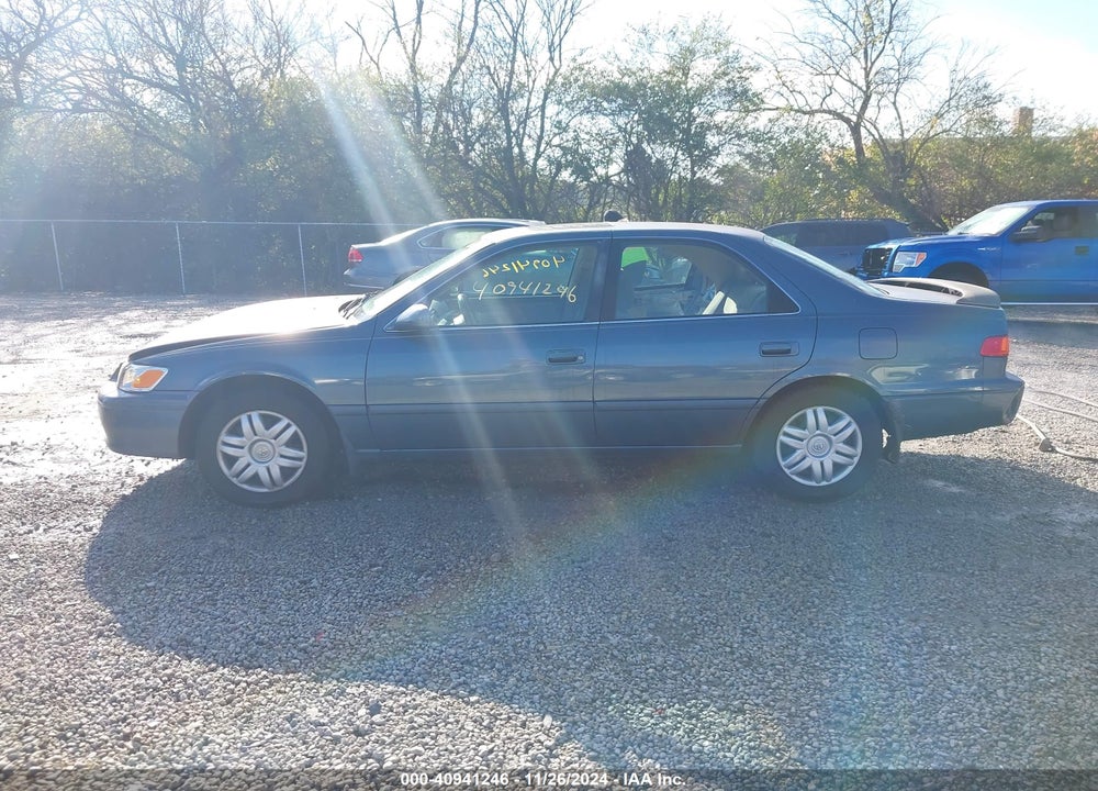 2000 TOYOTA CAMRY LE VIN: 4T1BG22K4YU759121