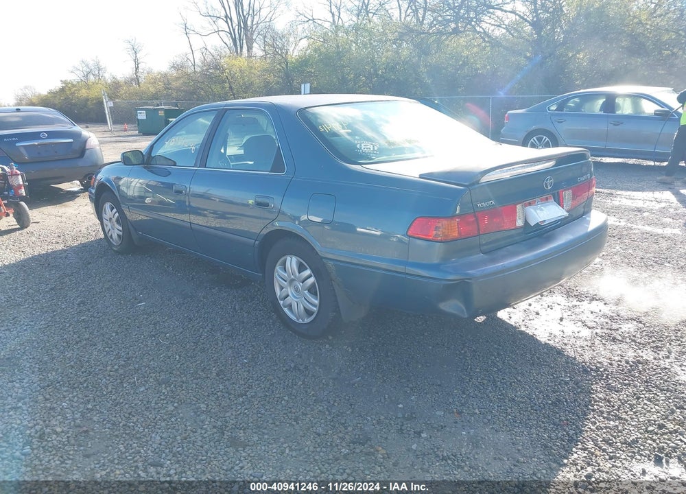 2000 TOYOTA CAMRY LE VIN: 4T1BG22K4YU759121
