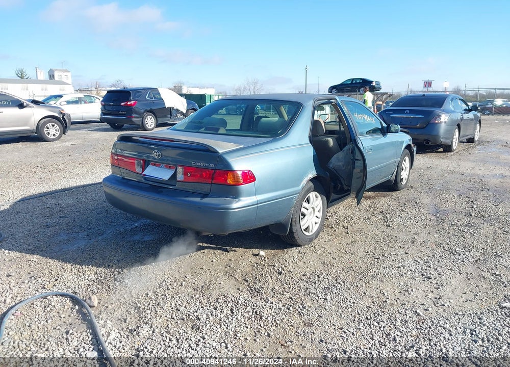 2000 TOYOTA CAMRY LE VIN: 4T1BG22K4YU759121